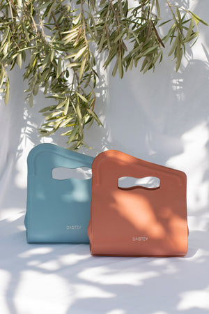 
                  
                    Nostalgy Handbag - Peach
                  
                