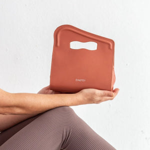 
                  
                    Nostalgy Handbag - Peach
                  
                